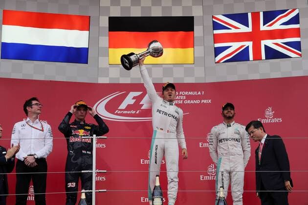 Japanese Grand Prix, Suzuka 6 - 9 October 2016 09.10.2016 - Race, 2nd position Max Verstappen (NED) Red Bull Racing RB12, Nico Rosberg (GER) Mercedes AMG F1 W07 Hybrid race winner and 3rd position Lewis Hamilton (GBR) Mercedes AMG F1 W07 Hybrid 