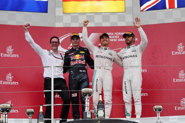 Japanese Grand Prix, Suzuka 6 - 9 October 2016 09.10.2016 - Race, 2nd position Max Verstappen (NED) Red Bull Racing RB12, Nico Rosberg (GER) Mercedes AMG F1 W07 Hybrid race winner and 3rd position Lewis Hamilton (GBR) Mercedes AMG F1 W07 Hybrid 