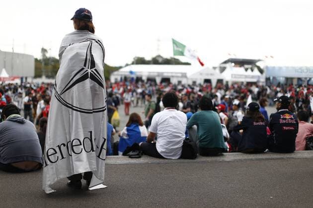 Motorsports: FIA Formula One World Championship WM Weltmeisterschaft 2016, Grand Prix of Japan, fans xHOCHxZWEIx