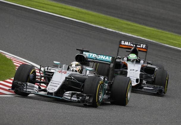 Motorsports: FIA Formula One World Championship WM Weltmeisterschaft 2016, Grand Prix of Japan, 44 Lewis Hamilton (GBR, Mercedes AMG Petronas Formula One Team), xHOCHxZWEIx