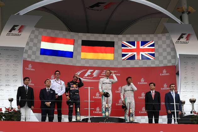 08.10.2016. Suzuka Circuit, Suzuka City, Mie Prefecture, Japan. Formula 1 Grand Prix of Japan Race Day. Mercedes AMG Petronas - Nico Rosberg wins at Suzuka followed by Max Verstappen and Lewis Hamilton xLeannexBoonx  ActionPlus11798378