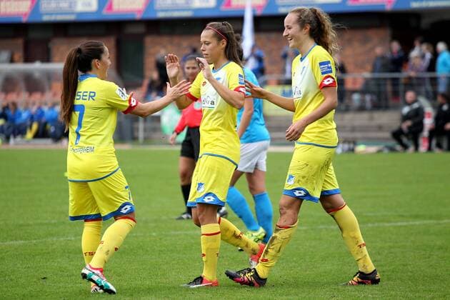 Martina Moser ( TSG 1899 Hoffenheim ) Lina Buerger ( TSG 1899 Hoffenheim ) Fabienne Dongus ( TSG 1899 Hoffenheim ) Jubel nach dem 0:2, VfL Sindelfingen vs. TSG 1899 Hoffenheim, Frauen, DFB Pokal 2.Runde, 09.10.2016, Foto:Langer EibnerPressefoto Sindelfingen Copyright: xLanger Eibner-Pressefotox EP_HLR