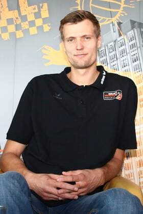 Volleyball, Herren, Saison 2015 16, Bundesliga, Saisonauftakt-PK BR Volleys, Mannschaftskapitän Robert Kromm (No. 3, Berlin Recycling Volleys), 10.10.16,