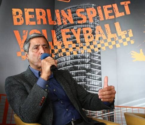 Volleyball, Herren, Saison 2015 16, Bundesliga, Saisonauftakt-PK BR Volleys, Manager Kaweh Niroomand (Berlin Reccycling Volleys), 10.10.16,
