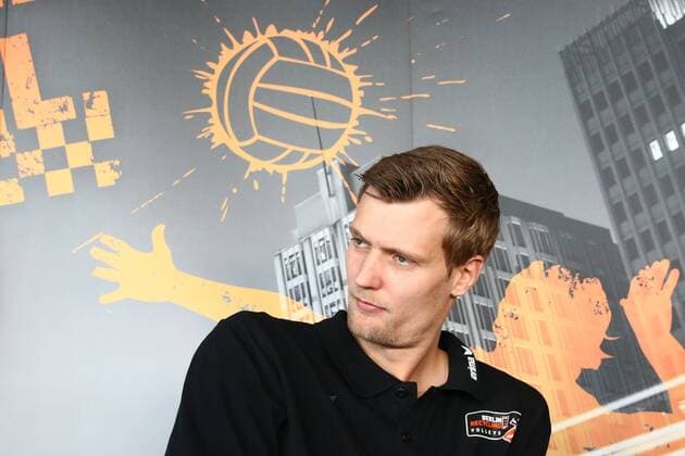 Volleyball, Herren, Saison 2015 16, Bundesliga, Saisonauftakt-PK BR Volleys, Mannschaftskapitän Robert Kromm (No. 3, Berlin Recycling Volleys), 10.10.16,