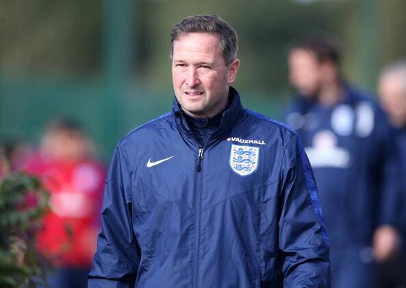 England coach Steve Holland in action during training at Tottenham Hotspur Training Centre, London. Picture date October 10th, 2016 Pic David Klein Sportimage EDITORIAL USE ONLY. No use with unauthorised audio, video, data, fixture lists, club league logos or live services. Online in-match use limited to 120 images, no video emulation. No use in betting, games or single club league player publications.