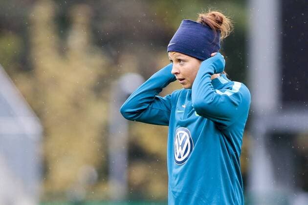 Vanessa Bernauer (Wolfsburg, 18) Porträt, Portrait, Fussball, UEFA Women s Champions League, Abschlusstraining VfL Wolfsburg, xtgx