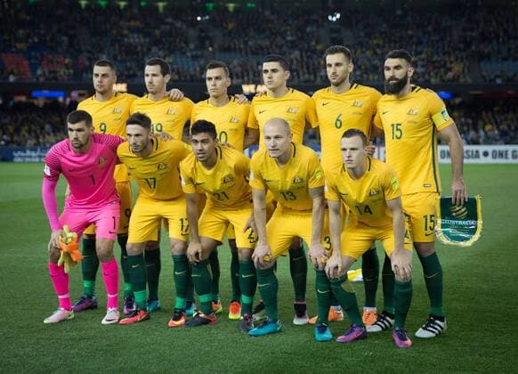 (161011) -- MELBOURNE, Oct. 11, 2016 -- Start players of Australia pose for group photo ahead of the FIFA World Cup WM Weltmeisterschaft Fussball 2018 qualifying match between Australia and Japan in Melbourne, Australia, Oct. 11, 2016. The match ended with a 1-1 draw. ) (SP)AUSTRALIA-MELBOURNE-FIFA-WORLD CUP 2018-QUALIFYING MATCH-AUSTRALIA VS JAPAN ZhuxHongye 