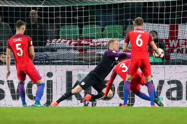 SOCCER - FIFA World Cup WM Weltmeisterschaft Fussball 2018 quali, SLO vs ENG LJUBLJANA,SLOVENIA,11.OCT.16 - SOCCER - FIFA World Cup 2018, european qualifiers, international match Länderspiel Slovenia vs England. Image shows Joe Hart (ENG). GEPAxpictures xMaticxKlansek