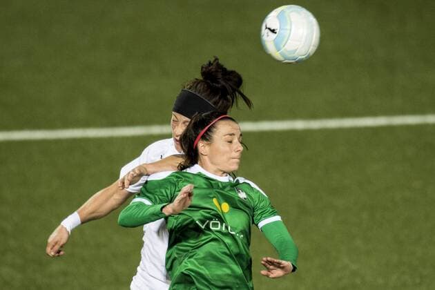 Fußball, Damen, CL, FC Rosengarden - Breidablik Kopavogur 161012 Rosengards Ella Masar und Breidabliks Hallbera Gisladottir Damen Champions League FC Rosengard vs UBK Breidablik 12 oktober 2016 in Malmö.  Copyright: PETTERxARVIDSON BB161012PA018