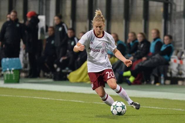 Leonie Maier (FC Bayern München, FCB, 20) Freisteller, Einzelbild, Aktion, Action , Fussball, UEFA Women s Champions League, FC Bayern München - Hibernian Ladies FC Edinburgh, xslx