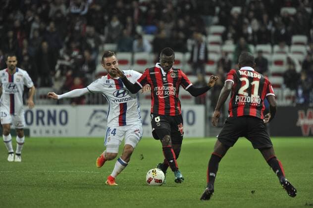 Jean Michael Seri (OGC Nice) - Sergi Darder (lyon) FOOTBALL : OGC Nice vs Olympique Lyon - Ligue 1 - 14 10 2016 NorbertScanella 