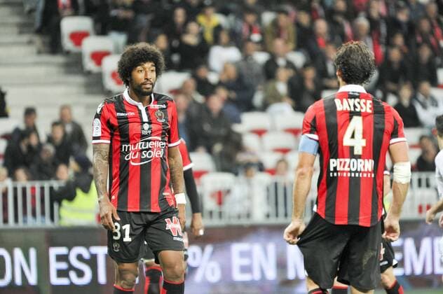Fußball, OGC Nizza - Olympique Lyon Dante (OGC Nice) - Paul Baysse (OGC Nice) FOOTBALL : OGC Nice vs Lyon - Ligue 1 - 14 10 2016 NorbertScanella 
