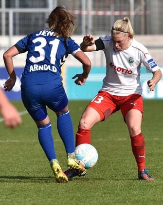 16.10.2016, xblx, Fussball 1.Bundesliga Damen, 1.FFC Frankfurt - USV Jena, emspor, v.l. Julia Arnold (USV Jena), Marith Priessen (1.FFC Frankfurt) Frankfurt am Main