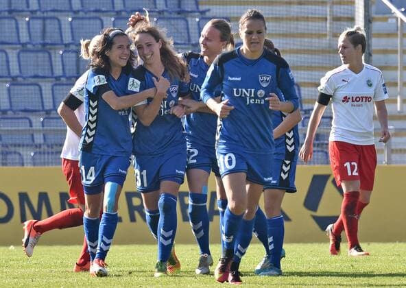 16.10.2016, xblx, Fussball 1.Bundesliga Damen, 1.FFC Frankfurt - USV Jena, emspor, v.l. Julia Arnold (USV Jena), Goal scored, Tor zum 0:1, celebrate the goal, Torjubel Frankfurt am Main