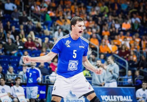 Berlin, Deutschland, 16.10.2016: Volleyball Supercup 2016 - Berlin Recycling Volleys - VfB Friedrichshafen. David Sossenheimer (Friedrichshafen 5)