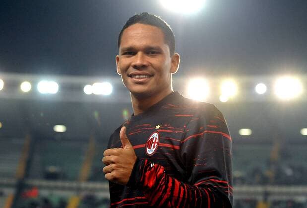 Bilder des Tages - SPORT IPP20161016 Football - soccer: Serie A, AC Chievo Verona - AC Mailand, carlos Bacca (Hinweis: Verwendung nur in Deutschland - only Germany) xHOCHxZWEIx xItalyxPhotoxPressx 
