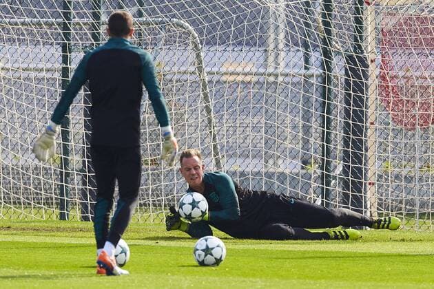 18.10.2016, xslx, Fussball UEFA Champions League, FC Barcelona Barca - FC Manchester City, emspor, v.l. Marc-Andre Ter Stegen (FC Barcelona) Barcelona