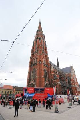 Champions League trophy - Osijek, Croatia 18.10.2016., Osijek, Croatia - At pope John Paul II square is exposed Champions League trophy. The trophy will be exposed for two days and football fans can be photographed with the trophy.  DavorxJavorovic PIXSELL