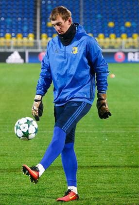 ROSTOV-ON-DON, RUSSIA - OCTOBER 18, 2016: FC Rostov goalkeeper Ivan Komissarov training for their upcoming 2016 17 Season UEFA Champions League Group D Round 3 football match against FC Atletico Madrid. Valery Matytsin TASS  TS034D49