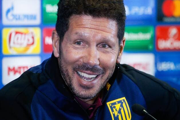 Bilder des Tages - SPORT FuÃŸball, CL, PK Atletico Madrid in Rostow ROSTOV-ON-DON, RUSSIA - OCTOBER 18, 2016: FC Atletico Madrid manager Diego Simeone smiles at a news conference on the upcoming 2016 17 Season UEFA Champions League Group D Round 3 football match against FC Rostov. Valery Matytsin TASS  TS034D53