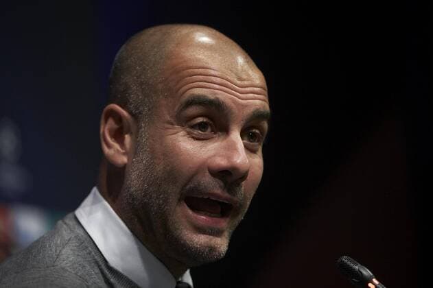 Manchester City s coach, Spanish Pep Guardiola, adresses the media during a press conference PK Pressekonferenz prior to the UEFA Champions League match against FC Barcelona Barca tomorrow at Camp Nou stadium in Barcelona, Catalonia, Spain, 18 October 2016. EFE Alejandro Garcia MANCHESTER CITY S PRESS CONFERENCE !ACHTUNG: NUR REDAKTIONELLE NUTZUNG!  BCN002 20161018-636124172498921614