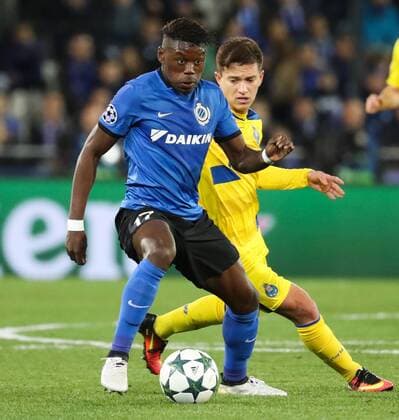 Club s Anthony Limbombe and Porto s midfielder Otavio fight for the ball during the third game of the group stage of the UEFA Champions League competition between Belgian first division soccer team Club Brugge KV and Portugese club FC Porto in Brugge, Tuesday 18 October 2016. VIRGINIExLEFOUR  x04959790x