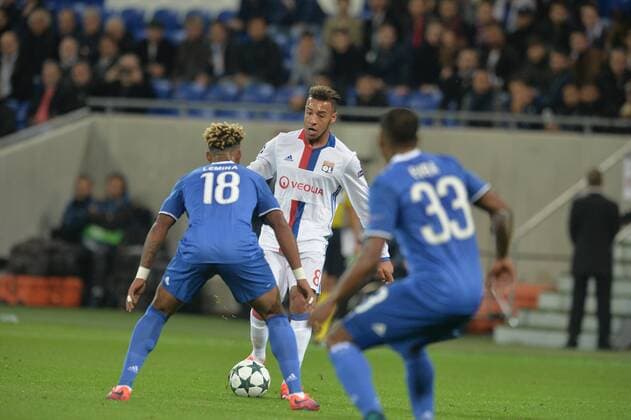 Corentin Tolisso (lyon) vs Mario Lemina (juventus) - Fussball, Champions League, Olympique Lyon vs. Juventus Turin - 18 10 2016 FredericChambert Panoramic 