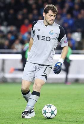 Porto s goalkeeper Iker Casillas pictured in action during the third game of the group stage of the UEFA Champions League competition between Belgian first division soccer team Club Brugge KV and Portugese club FC Porto in Brugge, Tuesday 18 October 2016. VIRGINIExLEFOUR  x04959914x