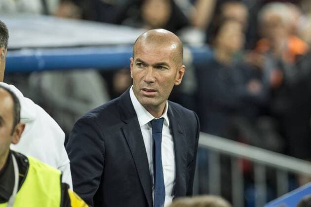 Real Madrid s coach Zinedine Zidane during the match of UEFA Champions League group stage between Real Madrid and Legia de Varsovia at Santiago Bernabeu Stadium in Madrid, Spain. October 18, 2016.  (20161018008)