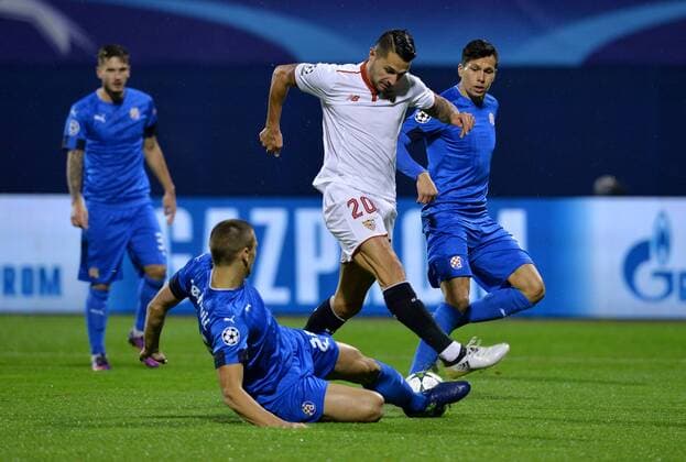 UEFA Champions League, GNK Dinamo - Sevilla 18.10.2016., Maksimir Stadium, Zagreb - UEFA Champions League, Group H, Round 3, GNK Dinamo - Sevilla FC.Vitolo  MarkoxLukunic PIXSELL