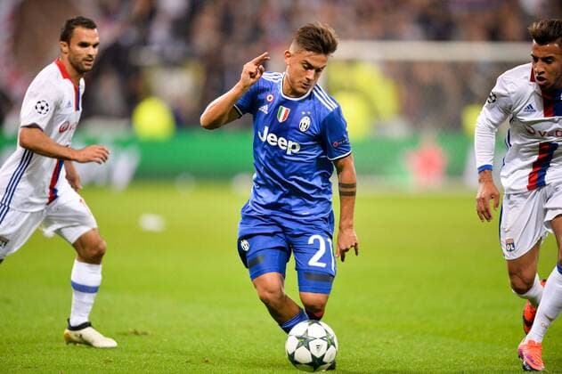 21 Paulo Dybala (juve) - Fussball, Champions League, Olympique Lyon vs. Juventus Turin - 18 10 2016 AnthonyBIBARD FEP Panoramic 