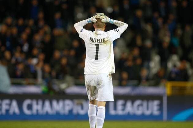 Club s goalkeeper Ludovic Butelle looks dejected after the third game of the group stage of the UEFA Champions League competition between Belgian first division soccer team Club Brugge KV and Portugese club FC Porto in Brugge, Tuesday 18 October 2016. BRUNOxFAHY  x04960036x