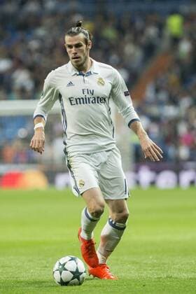 Real Madrid s Garet Bale during the match of UEFA Champions League group stage between Real Madrid and Legia de Varsovia at Santiago Bernabeu Stadium in Madrid, Spain. October 18, 2016.  (20161018002)