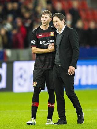 Leverkusen, 18.10.2016, BayArena Stefan Kiessling (Bayer) und Trainer Roger Schmidt (Bayer) Bayer Leverkusen - Tottenham Hotspur mm