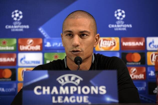 Gokhan Inler Besiktas, Napoli 27-09-2016 Football Calcio UEFA Champions League 2016 2017 Group B. SSC Napoli vs. Besiktas Istanbul cesarexpurini