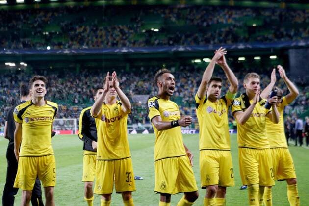 Pierre-Emerick Aubameyang (Borussia Dortmund 17) und das Team feiern den Sieg, Sporting Lissabon vs. Borussia Dortmund , Fussball, Champions League, Gruppenphase, 18.10.2016, Lissabon Copyright: xLanger Eibner-Pressefotox EP_HLR