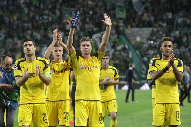Papastathopoulos Sokratis (Borussia Dortmund 25) Dzenis Burnic (Borussia Dortmund 32) Lukasz Piszczek (Borussia Dortmund 26)nach dem Sieg , Sporting Lissabon vs. Borussia Dortmund , Fussball, Champions League, Gruppenphase, 18.10.2016, Lissabon Copyright: xLanger Eibner-Pressefotox EP_HLR