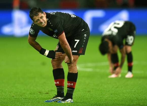 Themen der Woche - Sport Bilder des Tages - SPORT Championsleague: Bayer 04 Leverkusen - Tottenham Hotspurs 18.10.2016. Javier Hernandez Chicharito (Bayer Leverkusen) enttäuscht. HM