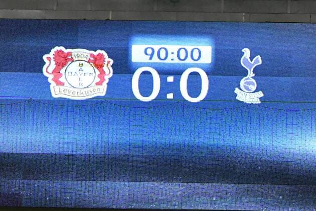 GER, Bayer Leverkusen (GER) vs. Tottenham Hotspur (GBR) 18.10.2016, BAYARENA, Leverkusen, Gruppe E, GER, Bayer Leverkusen (GER) vs. Tottenham Hotspur (GBR) im Bild: Endstand 0:0 Foto © nordphoto Meuter nordphotox xMeuter