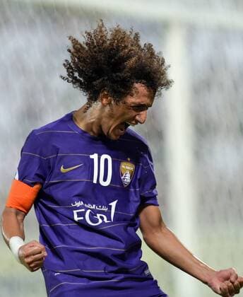 Fußball, AFC Asien Champions League, El-Jaish Sports Club - Al-Ain FC DOHA, Oct. 18, 2016 -- Omar Abdulrahman of the United Arab Emirates Al-Ain celebrates after scoring the first goal against Qatar s El-Jaish during the AFC Asian Champions League Semi-final second leg at the Abdullah Bin Khalifa Stadium in Doha, capital of Qatar, Oct. 18, 2016. The match ended in a 2-2 draw and El-Jaish was eliminated.) (SP)QATAR-DOHA-SOCCER-ASIAN CHAMPION LEAGUE Nikku 