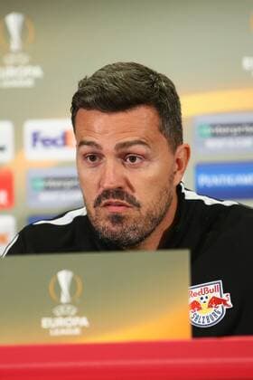SOCCER - EL, RBS vs Nice, preview SALZBURG,AUSTRIA,19.OCT.16 - SOCCER - UEFA Europa League, group stage, Red Bull Salzburg vs OGC Nice, preview, press conference PK Pressekonferenz RBS. Image shows head coach Oscar Garcia (RBS). GEPAxpictures xFelixxRoittner
