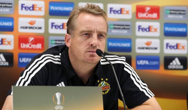 SOCCER - EL, Rapid vs Sassuolo, preview VIENNA,AUSTRIA,19.OCT.16 - SOCCER - UEFA Europa League, group stage, SK Rapid Wien vs US Sassuolo Calcio, preview, press conference PK Pressekonferenz Rapid. Image shows head coach Mike Bueskens (Rapid). Keywords: Wien Energie. GEPAxpictures xPhilippxBrem