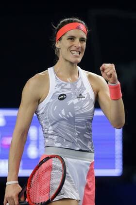 Bilder des Tages - SPORT BGL BNP Paribas, Luxembourg, Open, BGLBNPParibas, Luxemburg Open, WTA Tennis Damen International Series, WTA Tour 2016, Luxemburg 19.10.2016 BGL BNP Paribas Luxembourg Open, BGLBNPParibas Luxembourg Open, Luxemburg Open, WTA International Series, WTA Tour 2016, Luxemburg, Kockelscheuer, CK Sportcenter, Zweite Runde, Second Round vl: Andrea Petkovic (Deutschland - GER) mit geballter Faust nach ihrem Sieg gegen Caroline Garcia (Frankreich - France - FRA) (nicht im Bild), freut sich, jubelt, zeigt Emotionen, zeigt die Zähne, Lacht 