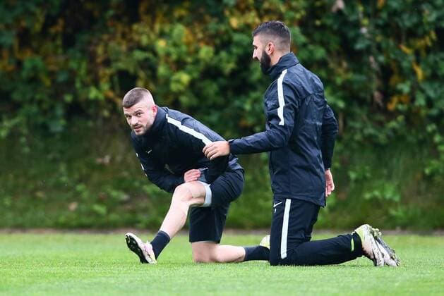 SOCCER - EL, RBS vs Nice, preview SALZBURG,AUSTRIA,19.OCT.16 - SOCCER - UEFA Europa League, group stage, Red Bull Salzburg vs OGC Nice, preview, final training RBS. Image shows Valon Berisha and Munas Dabbur (RBS). GEPAxpictures xFelixxRoittner