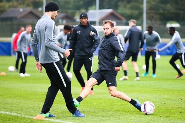 SOCCER - EL, RBS vs Nice, preview SALZBURG,AUSTRIA,19.OCT.16 - SOCCER - UEFA Europa League, group stage, Red Bull Salzburg vs OGC Nice, preview, final training RBS. Image shows Duje Caleta-Car and Andreas Ulmer (RBS). GEPAxpictures xFelixxRoittner