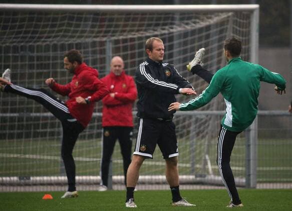SOCCER - EL, Rapid vs Sassuolo, preview VIENNA,AUSTRIA,19.OCT.16 - SOCCER - UEFA Europa League, group stage, SK Rapid Wien vs US Sassuolo Calcio, preview, training Rapid. Image shows Mario Sonnleitner and Arnor Ingvi Traustason (Rapid). Keywords: Wien Energie. GEPAxpictures xFranzxPammer