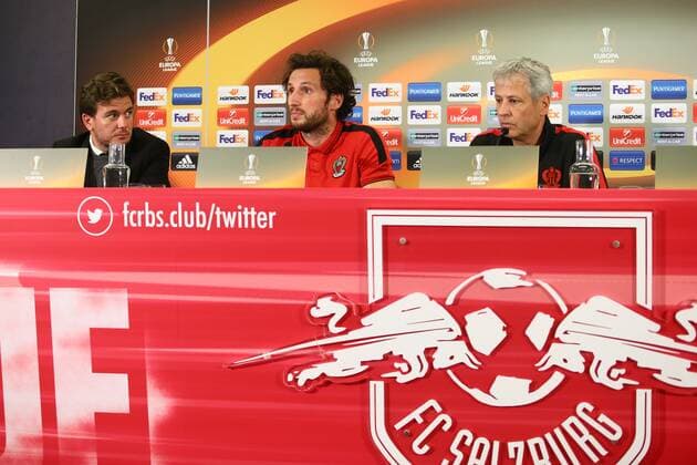 SOCCER - EL, RBS vs Nice, preview SALZBURG,AUSTRIA,19.OCT.16 - SOCCER - UEFA Europa League, group stage, Red Bull Salzburg vs OGC Nice, preview, press conference PK Pressekonferenz Nice. Image shows Paul Baysse and head coach Lucien Favre (Nice). GEPAxpictures xFelixxRoittner