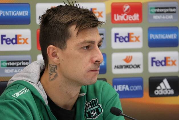SOCCER - EL, Rapid vs Sassuolo, preview VIENNA,AUSTRIA,19.OCT.16 - SOCCER - UEFA Europa League, group stage, SK Rapid Wien vs US Sassuolo Calcio, preview, press conference PK Pressekonferenz Sassuolo. Image shows Francesco Acerbi (Sassuolo). Keywords: Wien Energie. GEPAxpictures xFranzxPammer