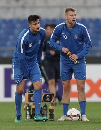 SOCCER - EL, Roma vs A.Wien, preview ROME,ITALY,19.OCT.16 - SOCCER - UEFA Europa League, group stage, AS Roma vs FK Austria Wien, preview, final training A.Wien. Image shows Tarkan Serbest and Alexander Gruenwald (A.Wien). GEPAxpictures xChristianxOrt